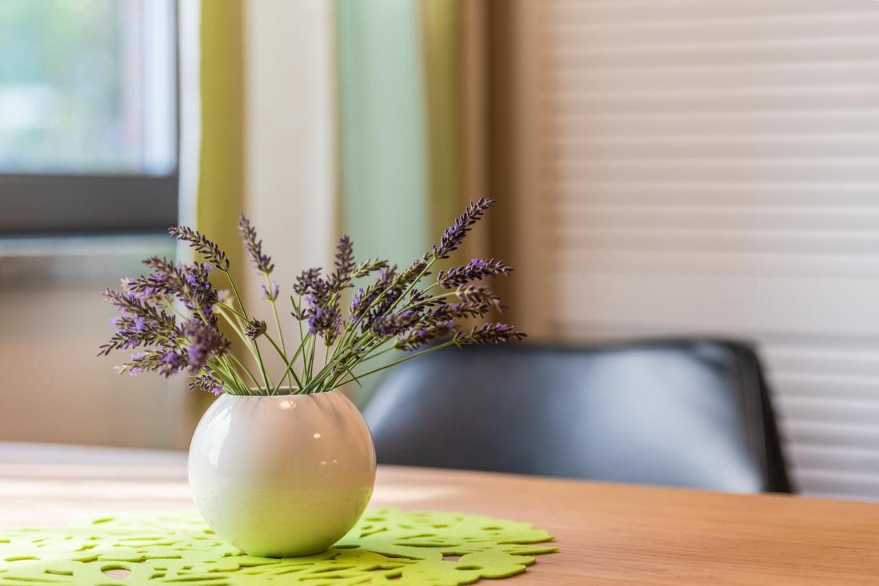 Ostsee Elmenhorst Sehr Hochwertige Dreizimmer Ferienwohnung Mit Gartenterrasse Elmenhorst/Lichtenhagen Kültér fotó